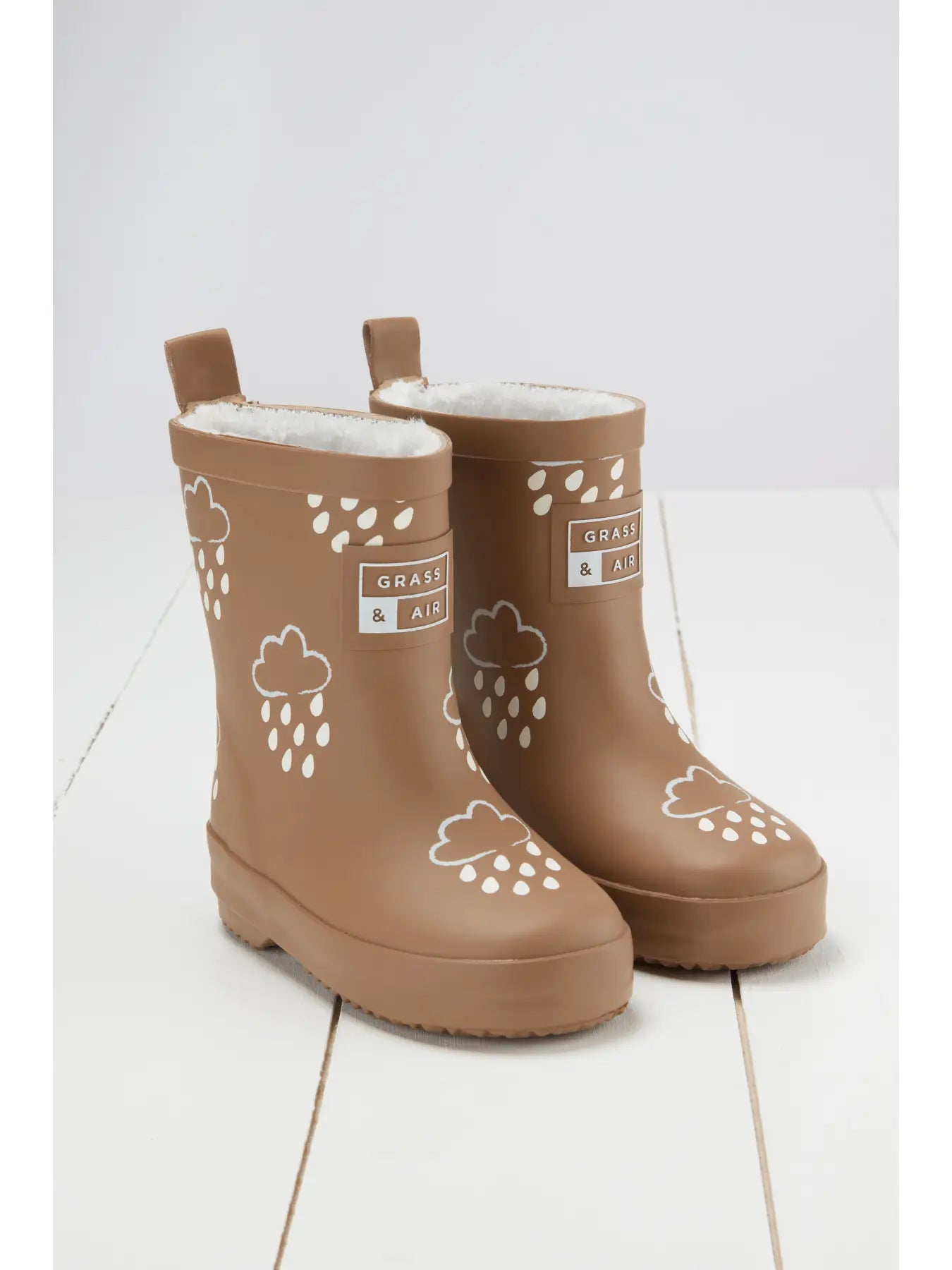 GRASS & AIR Colour Changing Wellies - Fudge