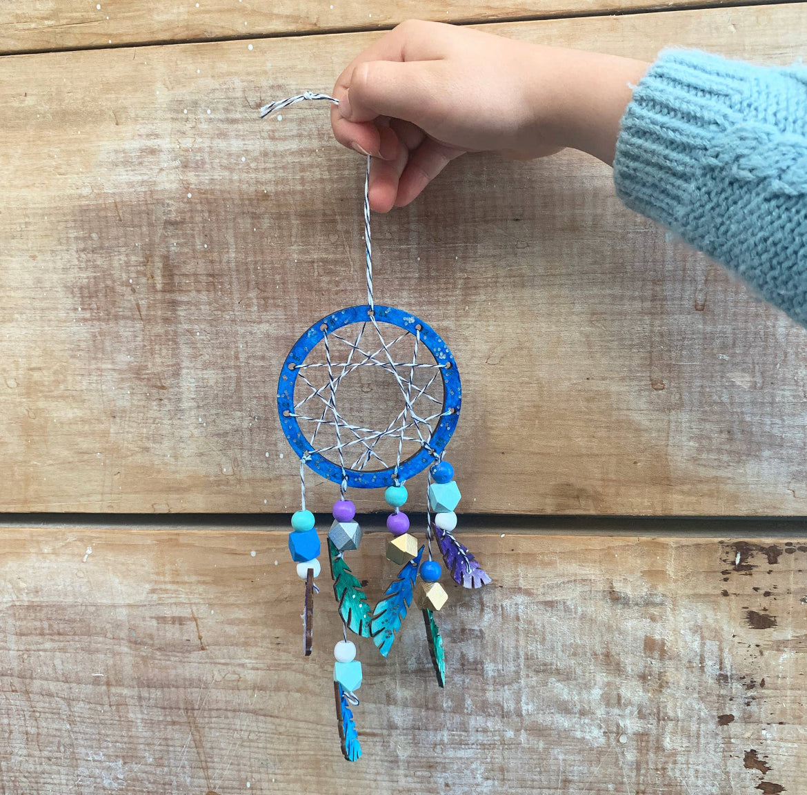 COTTON TWIST Make your own Dreamcatcher Craft Kit Activity Box